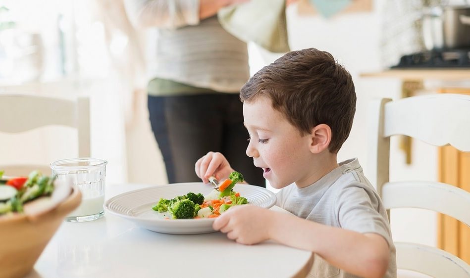 durant enfance regime alimentaire impacte durablement microbiome