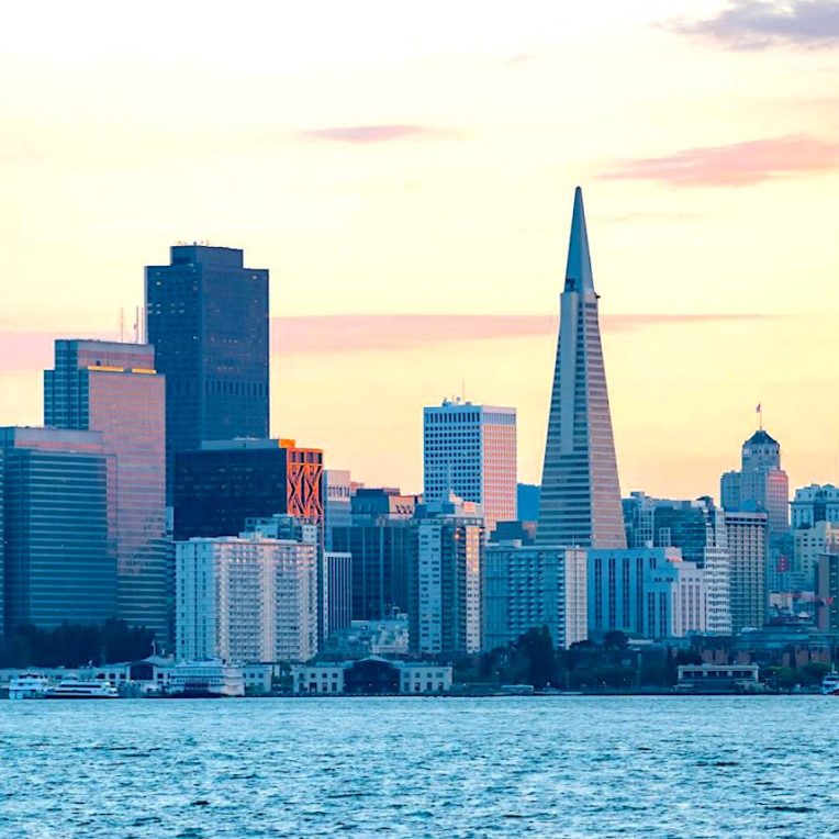 grandes villes coulent lentement avec leur poids
