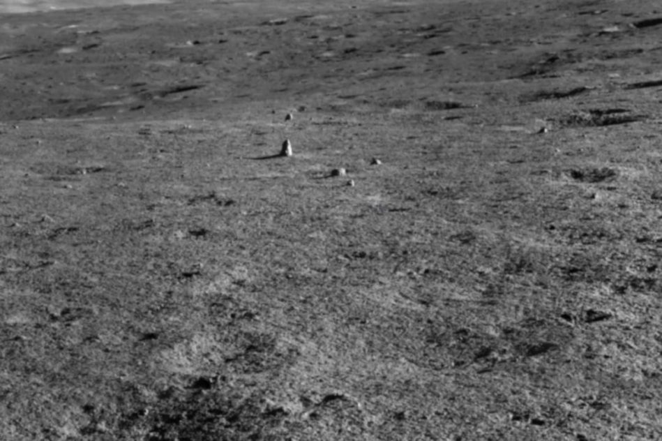 roche étrange lune Yutu