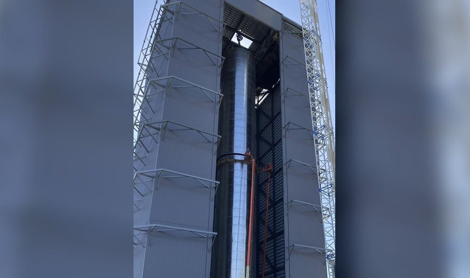 elon musk devoile photo premier etage super heavy starship