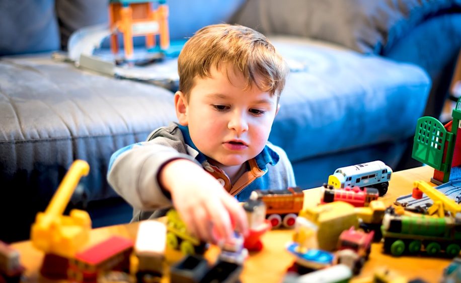 vaste etude jouets plastique revele plus 100 substances potentiellement nocives