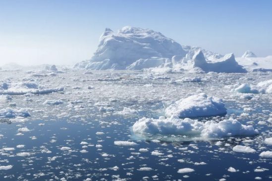 fonte massive glace provoque derive poles geographiques couv