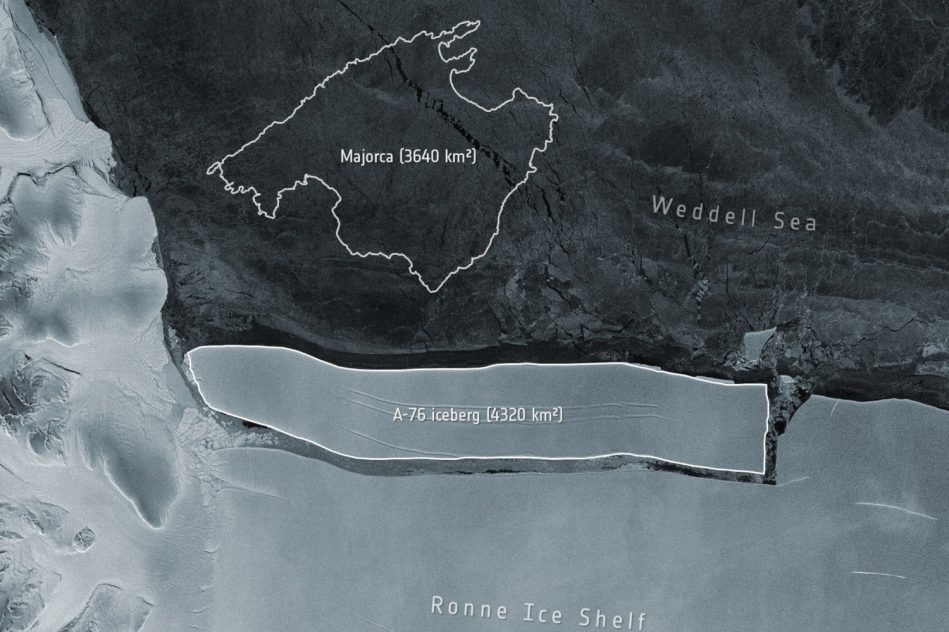 velage gros iceberg antarctique