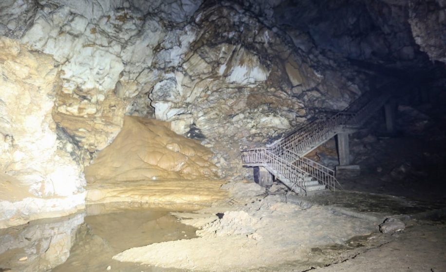 adn humain vieux 25000ans retrouve sediments grotte