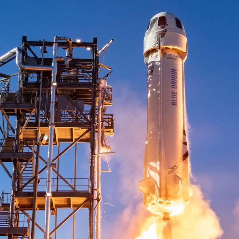 jeff bezos pret decoller direction espace