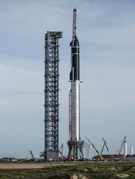 spaceX mission habitée lune 2024