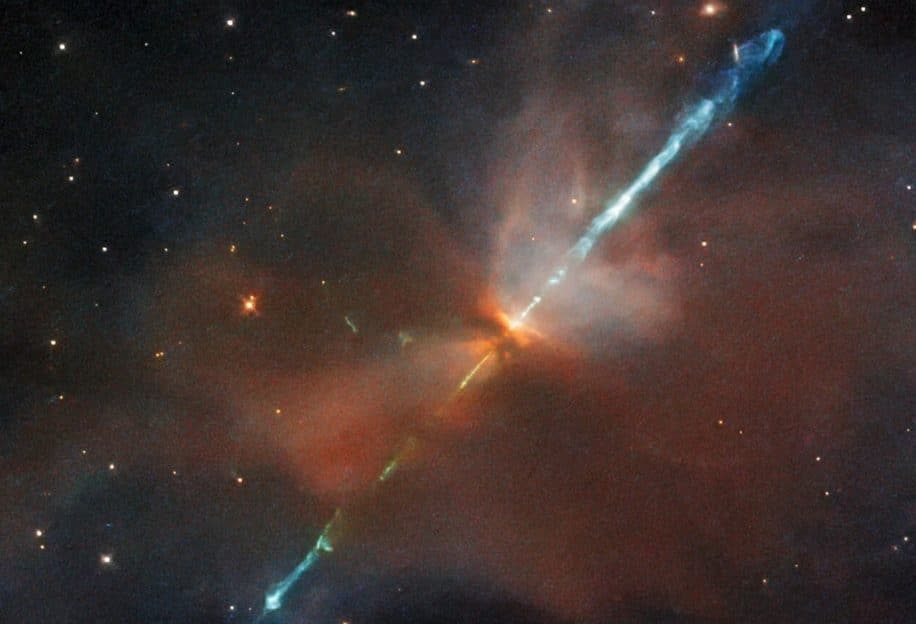 hubble capture image jet astrophysique rare
