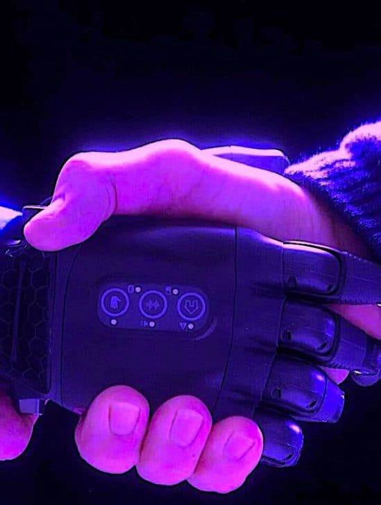 transhumanisme mit nouvelle initiative fusionner homme machine
