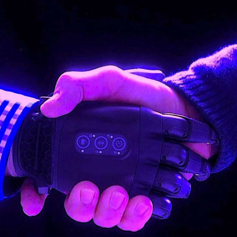 transhumanisme mit nouvelle initiative fusionner homme machine
