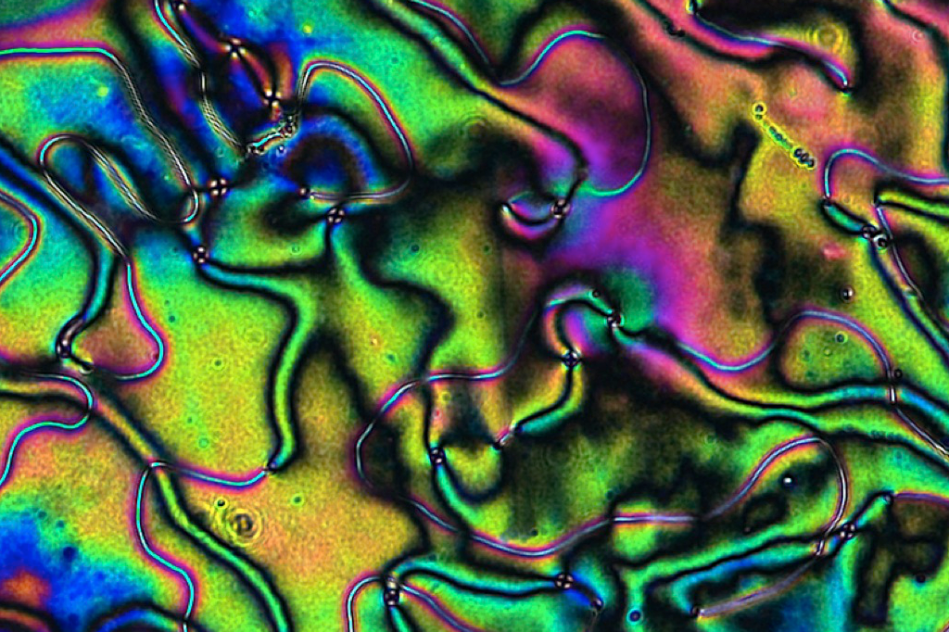 chercheurs montrent comment utiliser defauts cristaux liquides pour effectuer operations logiques