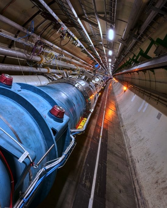 conflit russie ukraine cern suspend collaborations avec russie