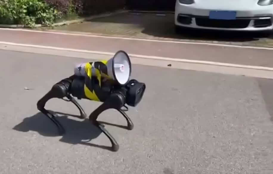 chine chiens robots aboient instructions sanitaires