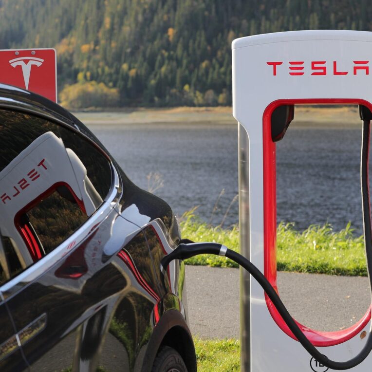 elon musk suggere tesla extraction lithium