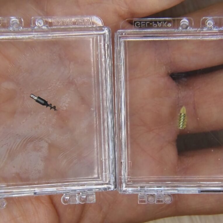 microrobots controles aimants soigner cerveau
