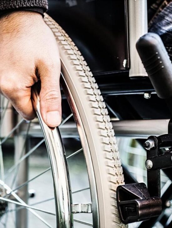 traitement reparer lesion moelle epiniere humain couv