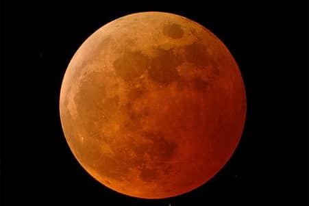 éclipse totale lunaire mai 2022