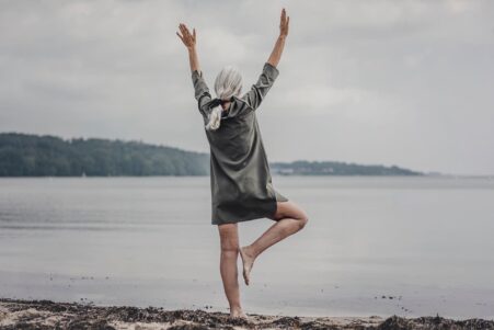 equilibre 10 secondes diagnostic risque deces personnes agees couv