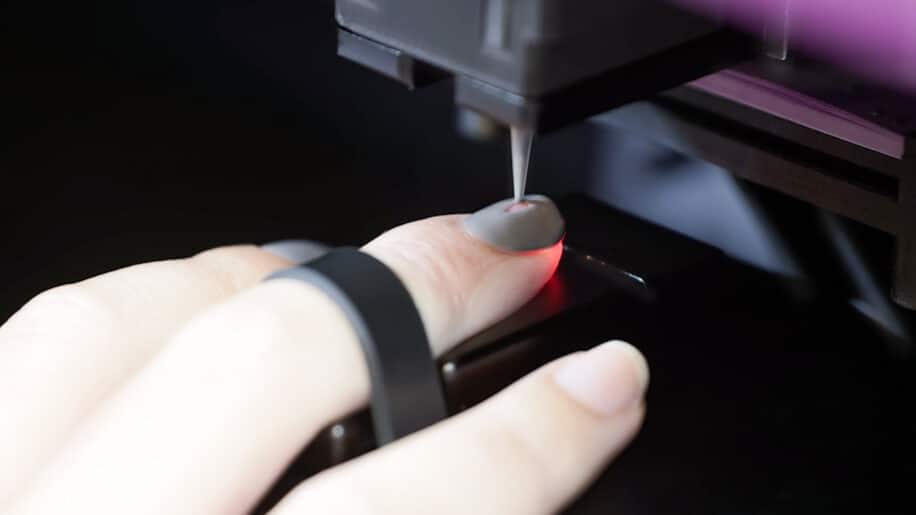 robot manucure vernis ongles