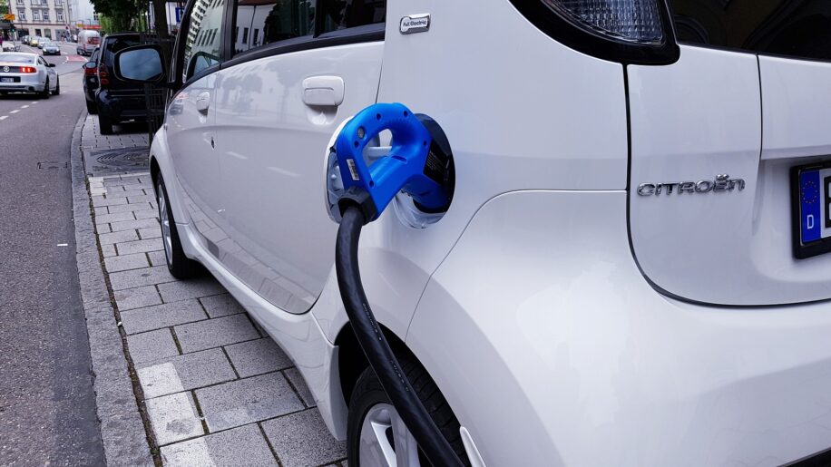 batteries voiture electrique capable recharger 11 minutes