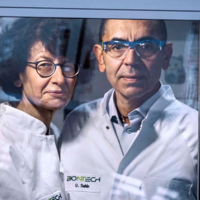 vaccin arn m contre cancer biontech 2030 couv