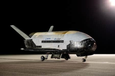 avion spatial autonome Boeing X37