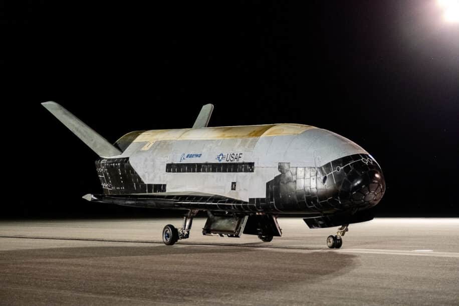 avion spatial autonome Boeing X37