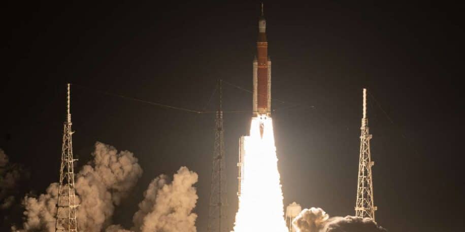 lancement reussi artemis 1 mission lune