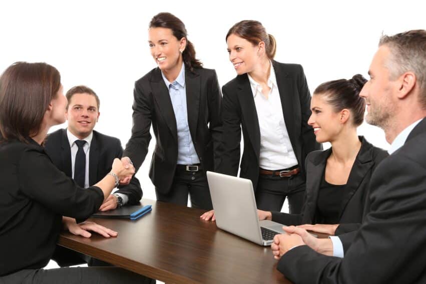 femmes emplois sociaux prestigieux