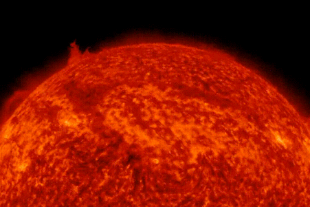 grande proeminence solaire vortex geant polaire inedit couv