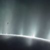 geyser immense eau vie extraterrestre lune saturne couv