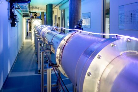 intrication quantique einstein causalite locale supraconducteurs couv