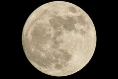 structure noyau lune confirme