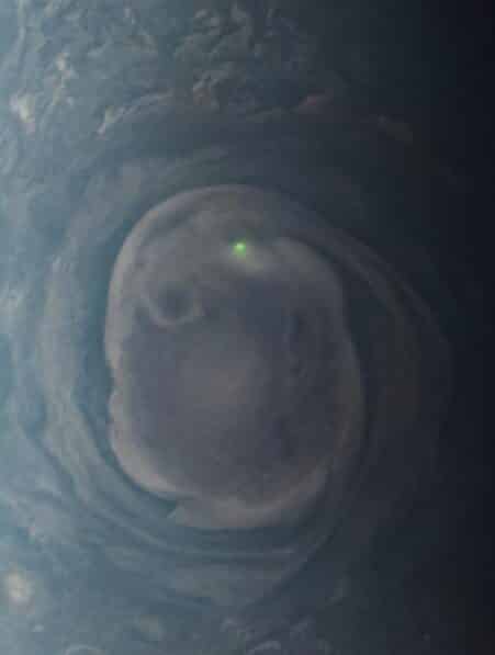 eclair juno jupiter meteo jovienne pole couv