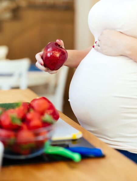 alimentation mere acide ursolique sante neuronale generations couv
