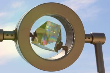 cristal lumiere pseudogravite