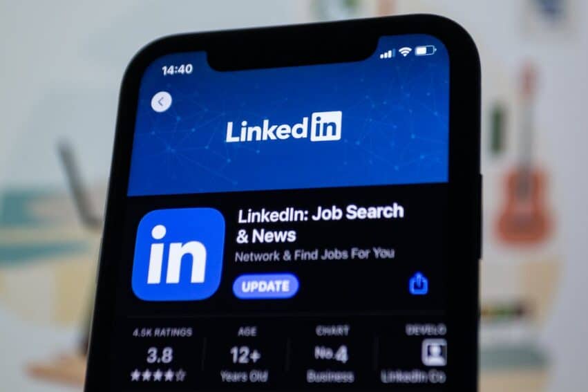 linkedin integre nouvelle ia couv