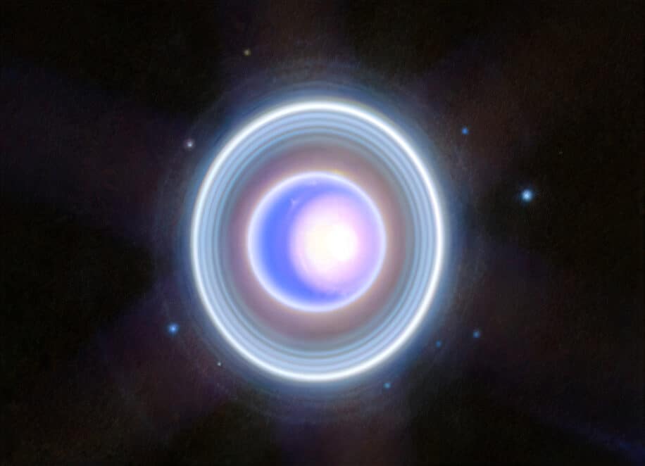 uranus cliche inedit anneaux james webb couv 3
