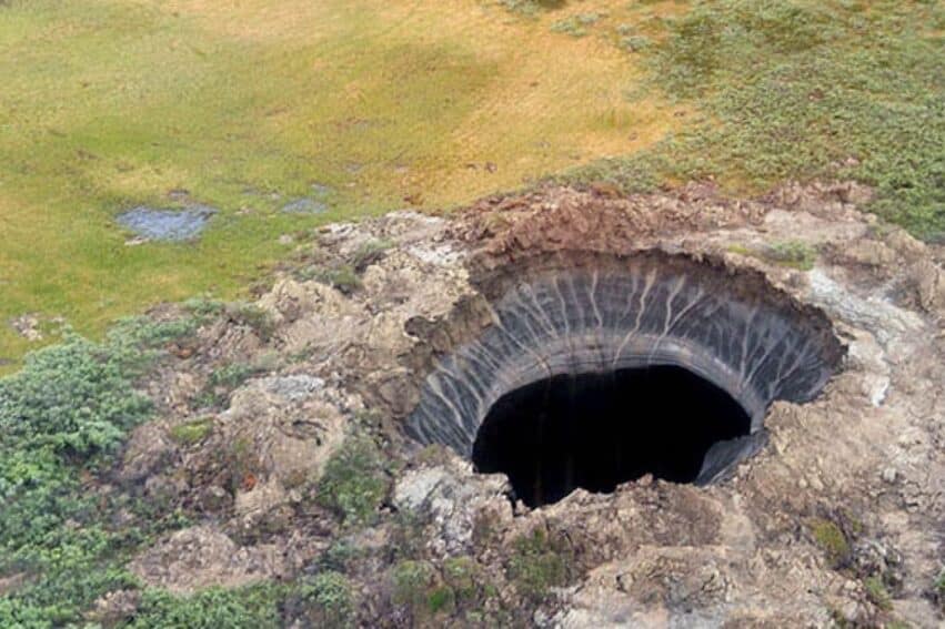 cratere geant siberie gaz naturel explosion climat couv