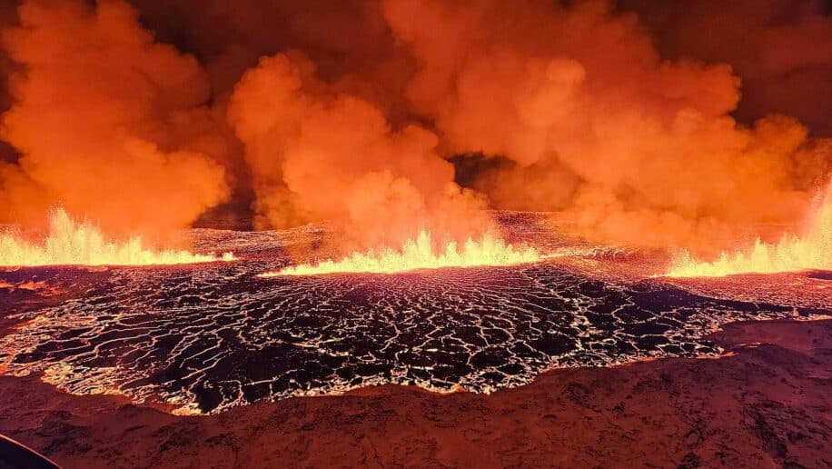 eruption grindavik faille