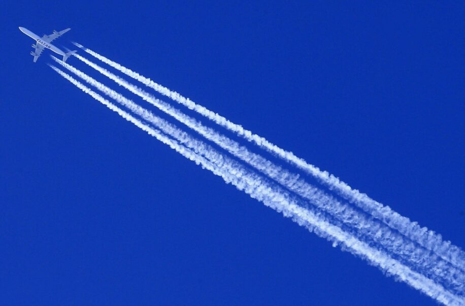 trainees condensation aviation impact changement climatique couv