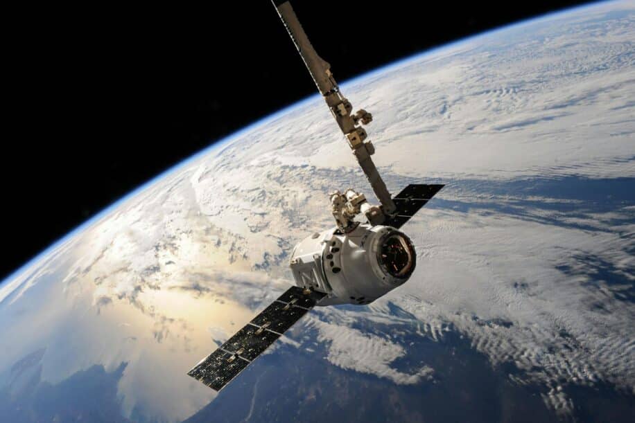 gigaconstellations satellites pourraient affaiblir champ magnetique terrestre couv