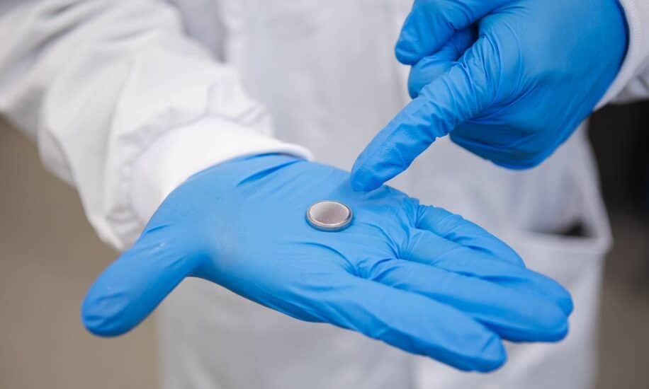 scientifiques inventent batterie eau recyclable bien plus securisee autres batteries couv