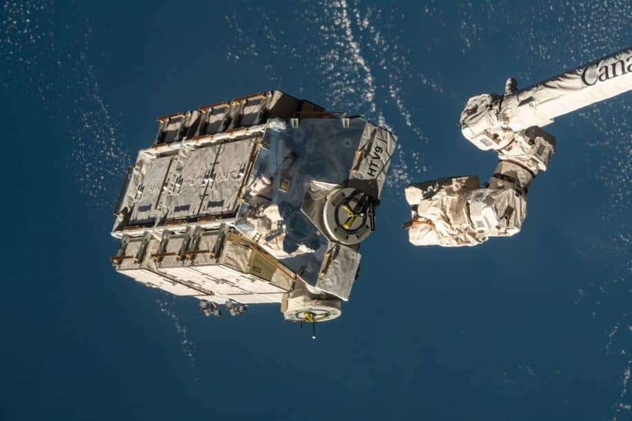 la NASA confirme l origine des débris spatiaux qui ont percuté une maison en Floride couv
