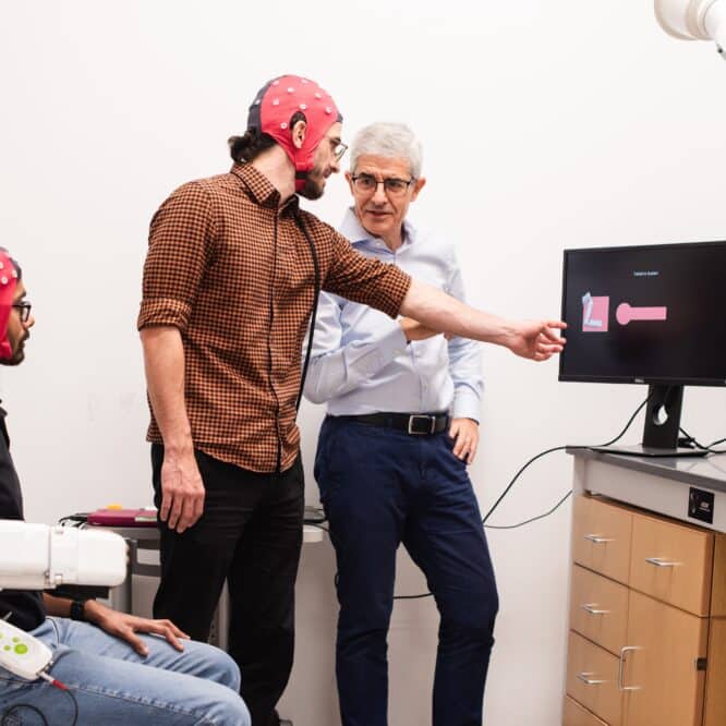 nouvelle interface cerveau machine permet jouer des jeux video couv