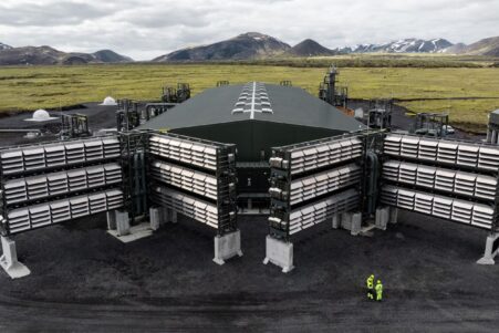 La capacité mondiale à aspirer le CO2 vient de quadrupler Le plus grand aspirateur de pollution du monde entre en marche couv