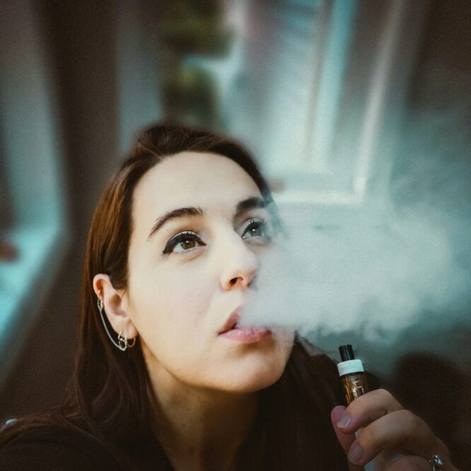 vapotage uranium plomb adolescents