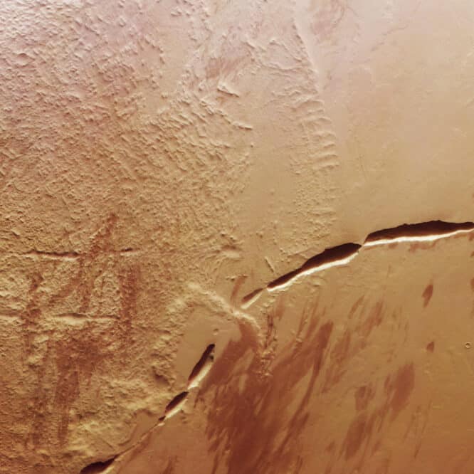 mars canyon image detaille