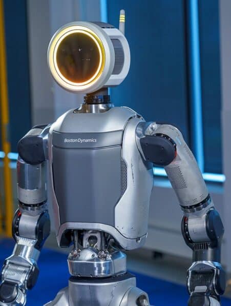 atlas robot boston dynamics agit maniere totalement autonome couv
