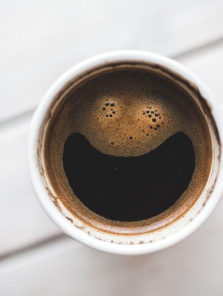 Le café réduit le risque de décès lié aux maladies cardiaques suggère une étude