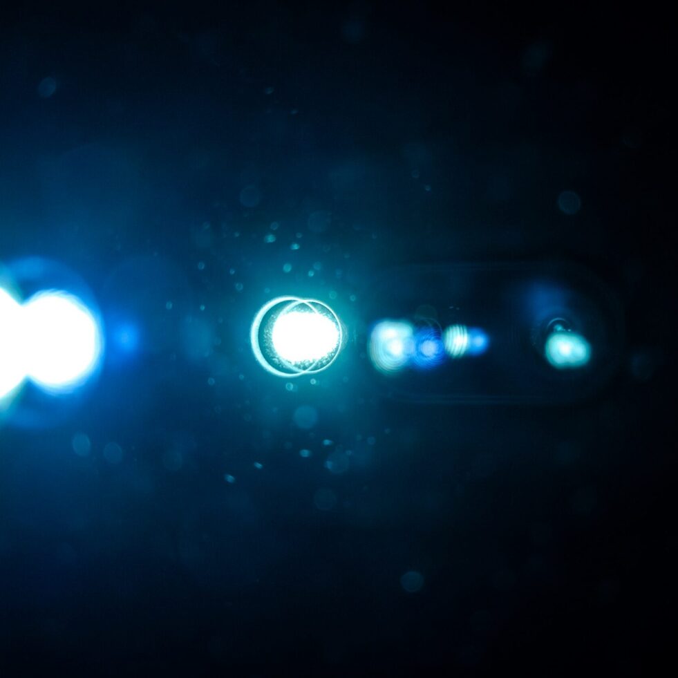 lasers lumiere obscurite